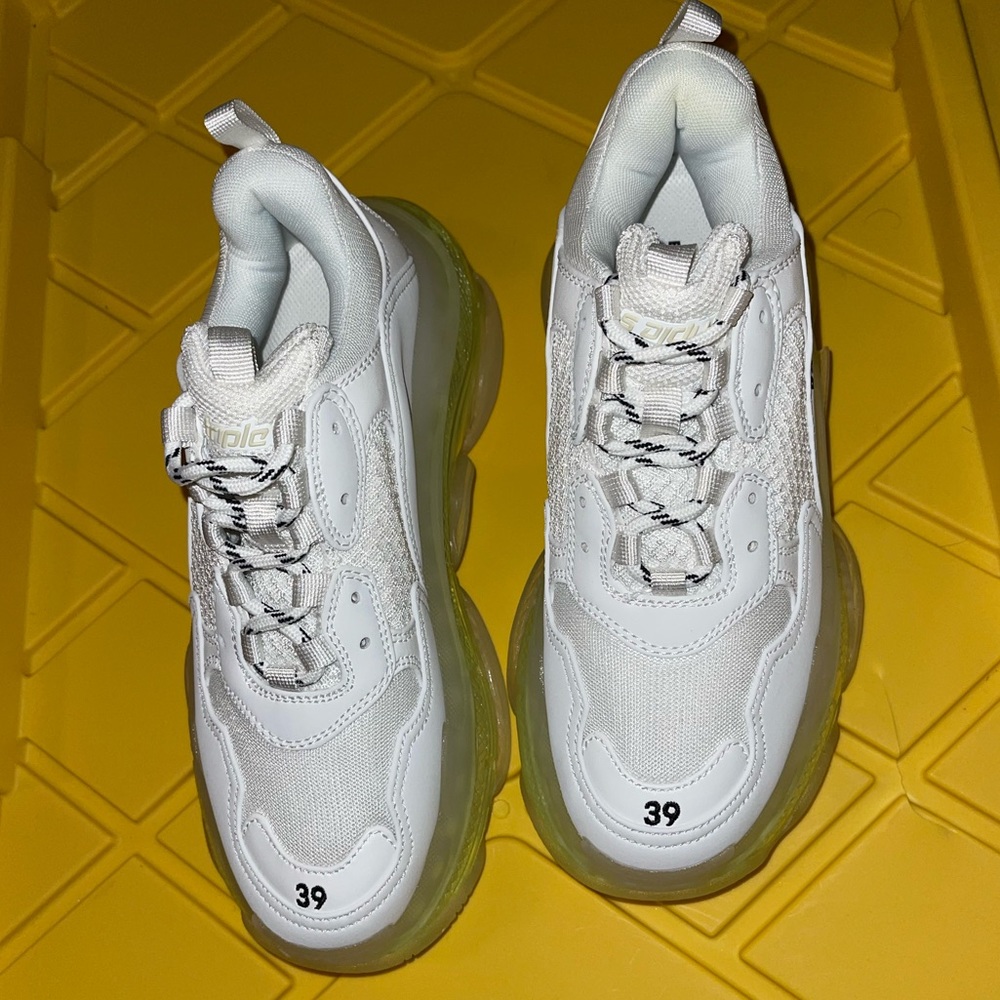 Triple s size 39 white shoes with neon green sole